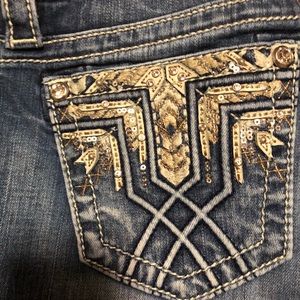 Buckle jean